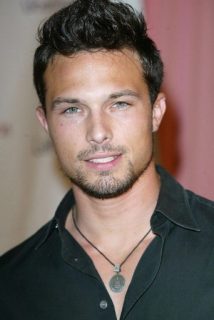 HOLLYWOOD - SEPTEMBER 28: Actor Ricardo Medina attends the Lambda Legal Liberty Awards at the Egyptian Theater on September 28, 2005 in Hollywood, California. (Photo by Frederick M. Brown/Getty Images). *** Local Caption *** Ricardo Medina