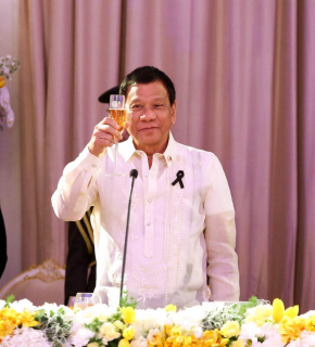President Rodrigo Duterte makes a toast during his recent official visit in Thailand. (Cropped photo from Presidential Communications picture)