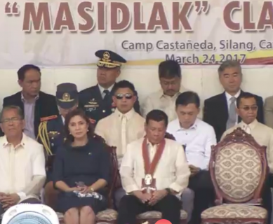 President Rodrigo Duterte and Vice-President Leni Robredo shared the same stage during Philippine National Police Academy (PNPA) commencement execises in Silang Cavite on Friday, March 24, 2017. (Eagle News Service)