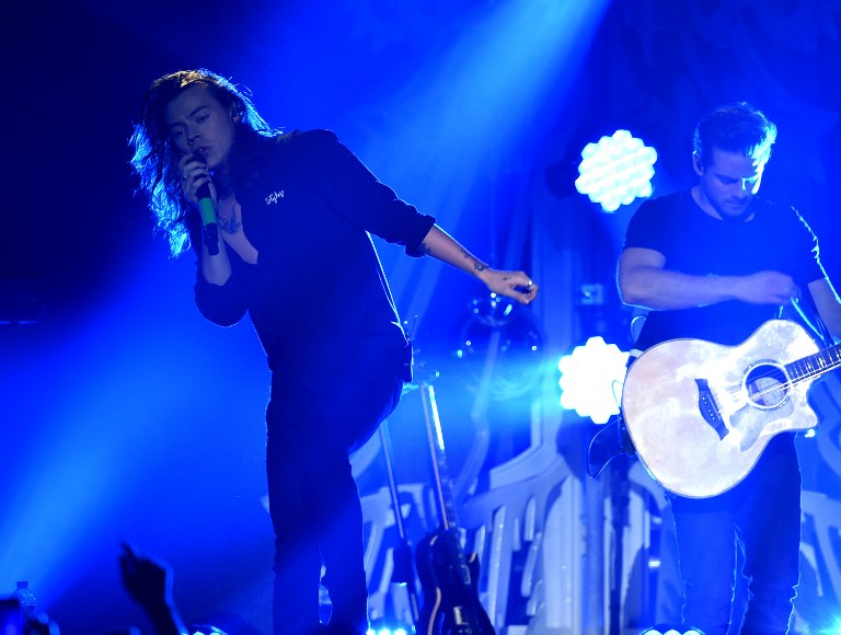 LOS ANGELES, CA - DECEMBER 04: Recording artist Harry Styles of One Direction performs onstage during 102.7 KIIS FM?s Jingle Ball 2015 Presented by Capital One at STAPLES CENTER on December 4, 2015 in Los Angeles, California.   Kevin Winter/Getty Images for iHeartMedia/AFP