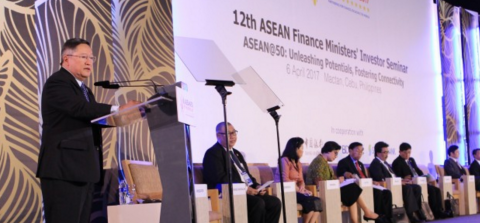 Finance chief Cesar Dominguez explains why this is the best time to invest in the ASEAN region. The region’s 10 member-economies take center stage in this year’s 12th session of the ASEAN Finance Ministers Investors Seminar (AFMIS) in Cebu City. (Photo from DOF website)