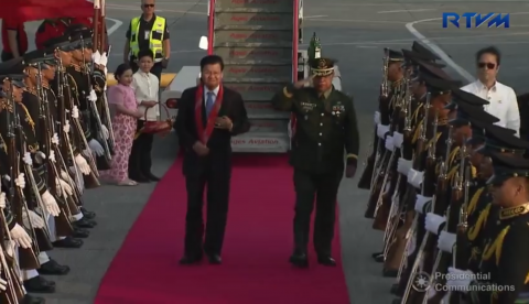 Lao leader arrives in Manila 