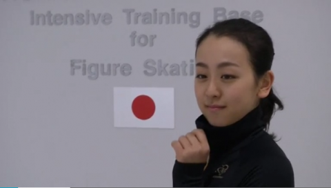 Three-times world champion figure skater Mao Asada announces retirement on her blog.(photo grabbed from Reuters video)