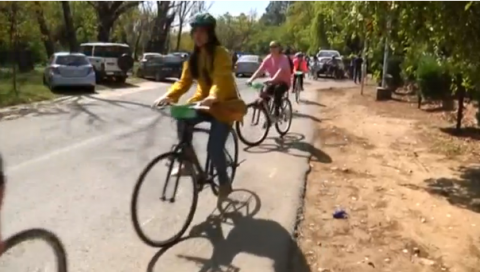 Dozens of women in Pakistan took part in female-only bike races in major cities on Sunday (April 2), in an event organized to challenge male dominance of public spaces in the country.(photo grabbed from Reuters video)
