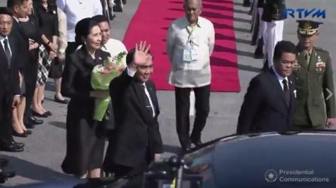 Thai Prime Minister Prayut Chan-o-cha and his wife, Naraporn Chan-o-cha, at the NAIA terminal 