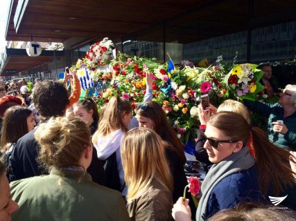 Flowers for the Stockholm truck attack victims (Photo by Pauline Bautista, Eagle News Service)