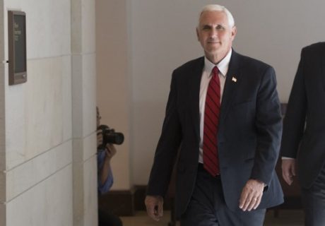 US Vice President Mike Pence walks through the US Capitol in Washington, DC on May 18, 2017. / AFP PHOTO / SAUL LOEB