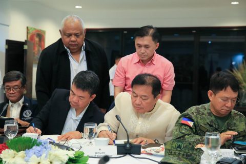 Senate President Aquilino Pimentel III and House Speaker Pantaleon Alvarez receive the report on the declaration of Martial Law in Mindanao on the sidelines of the special Cabinet meeting at the Presidential Guest House in Panacan, Davao City on May 25, 2017. (Presidential Communications Office photo)