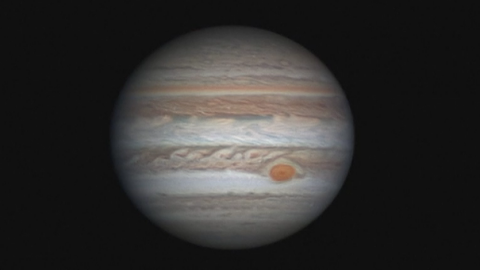  Jupiter's atmosphere features colossal cyclones and rivers of ammonia welling up from deep inside the solar system's largest planet, researchers said on Thursday (mAY 25), publishing the first insights from a NASA spacecraft flying around the gas giant.(photo grabbed from Reuters video)