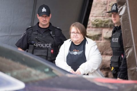 Elizabeth Tracey Mae Wettlaufer, a nurse accused in the murder of 8 elderly patients in Southern Ontario leaves the courthouse in Woodstock, Ontario,Canada October 25, 2016. Wettlaufer has been arrested and charged with murdering eight elderly residents under her care at retirement homes in Canada's Ontario province, police said Tuesday. The alleged killings occurred between 2007 and 2014 at two private facilities where Wettlaufer worked, authorities said. The 49-year-old faces eight counts of first-degree murder. / AFP PHOTO / The Globe and Mail / GEOFF ROBINS / MANDATORY CREDIT: GEOFF ROBINS The Globe and Mail - CANADA OUT