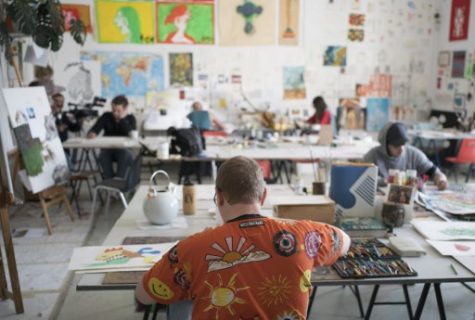 Erich Tressler works on his drawings at Art Brut Center Gugging in Maria Gugging, Austria on May 16, 2017. Art Brut Center Gugging is a cultural complex located in Maria Gugging, a village north of Vienna, that focuses on the intersection of art and psychiatric treatment. / AFP PHOTO / JOE KLAMAR