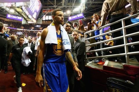 CLEVELAND, OH - JUNE 09: Stephen Curry #30 of the Golden State Warriors walks off the court after being defeated b the Cleveland Cavaliers in Game 4 of the 2017 NBA Finals at Quicken Loans Arena on June 9, 2017 in Cleveland, Ohio. NOTE TO USER: User expressly acknowledges and agrees that, by downloading and or using this photograph, User is consenting to the terms and conditions of the Getty Images License Agreement. The Cavaliers defeated the Warriors 137-116. Ronald Martinez/Getty Images/AFP