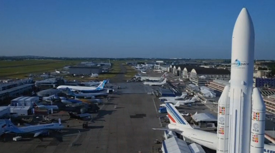 Plane giants were preparing to squeeze the last drop out of a once raging torrent of airplane orders without the razzmatazz of recent years, as the aerospace industry headed to a belt-tightening Paris Airshow opening on Monday (June 19), looking for new sources of revenue. Photo grabbed from Reuters video file.