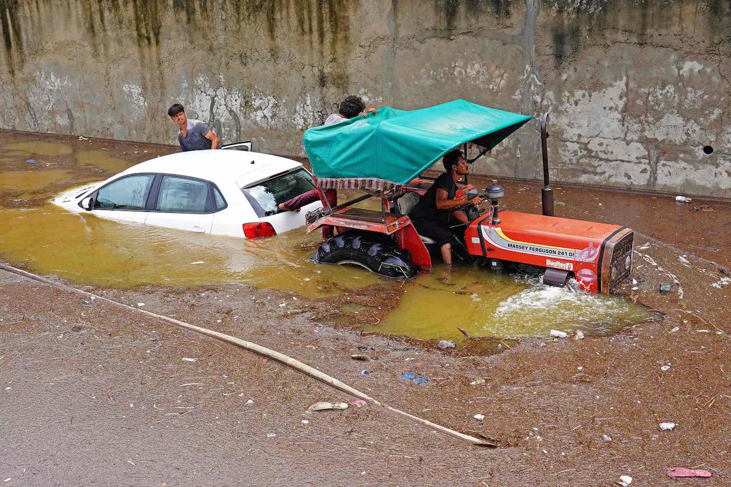 At least 29 killed in India monsoon floods: officials